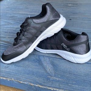 Brand new Fila tennis shoes